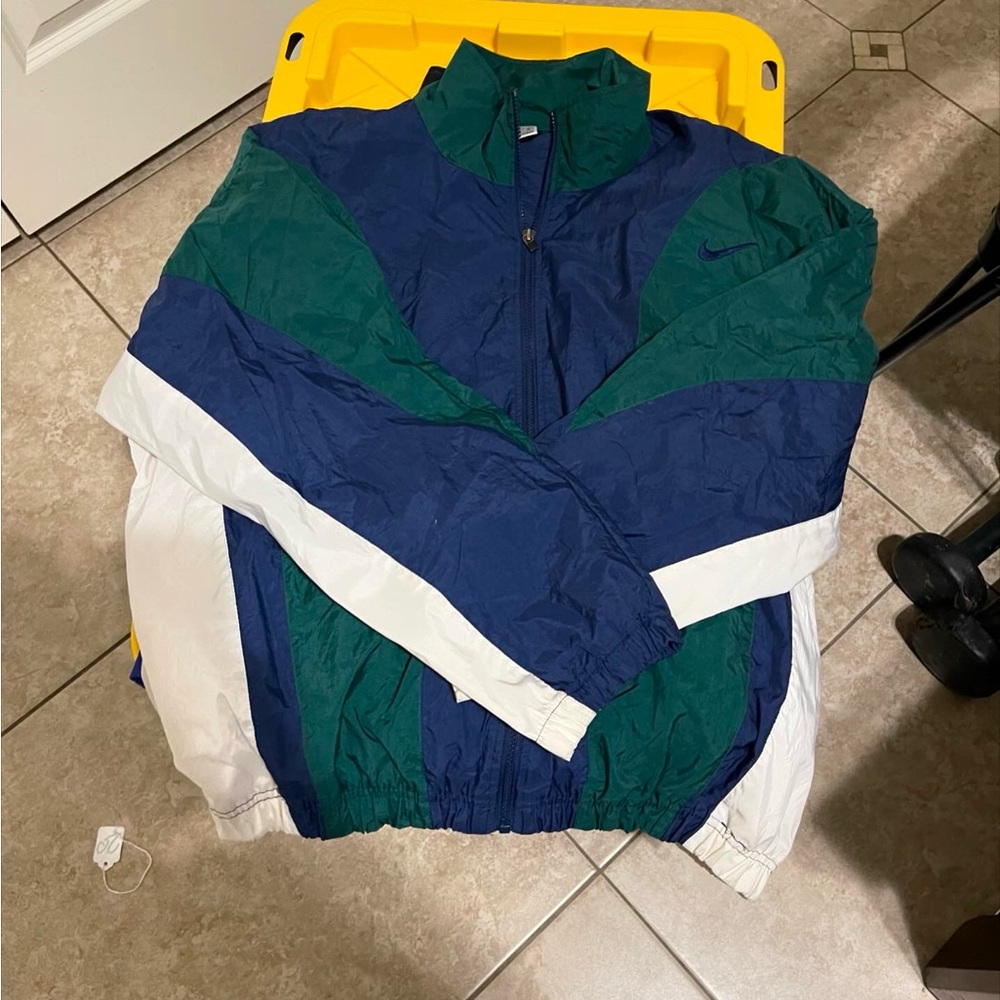 NIKE 1980s WINDBREAKERS
